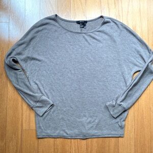 Relax fit lightweight sweater